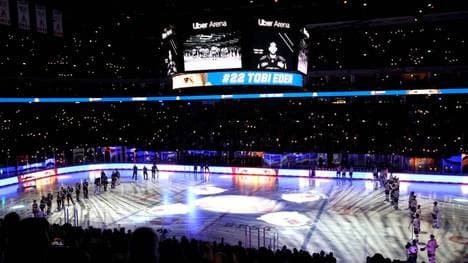Bei den Eisbären Berlin wurde des verstorbenen Tobias Eder gedacht