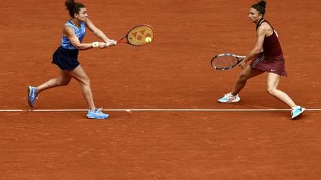 Sieg in Paris: Jasmine Paolini und Sara Errani 