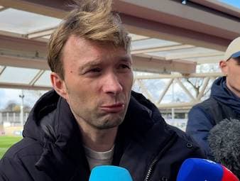 Die Diskussionen um die Schiedsrichterleistung in der Partie zwischen Leverkusen und dem FC Bayern halten an. Nach der starken Kritik von Uli Hoeneß kontert nun Leverkusen-Geschäftsführer Simon Rolfes.