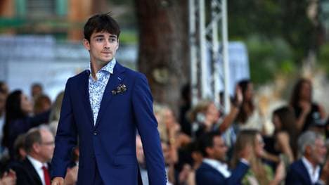 Charles Leclerc geht nicht zum ersten Mal unter die Models 