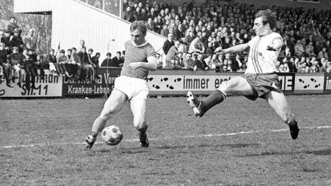 Reinhard Libuda (li.) verzückte vor allem die Schalke-Fans