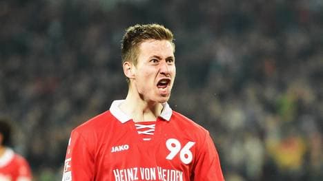 Waldemar Anton bleibt Hannover 96 treu