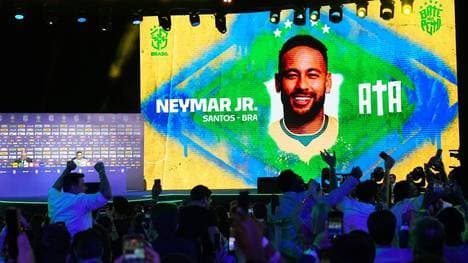 Jubel im Saal bei Neymars Nominierung