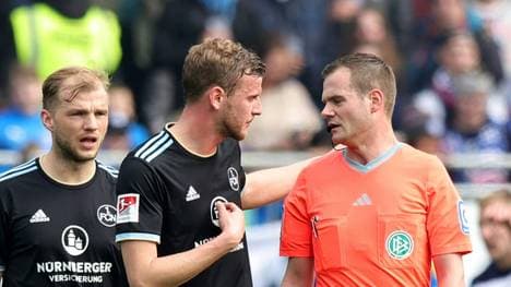 Robin Braun (R.) pfeiffte bereits in der zweiten Liga