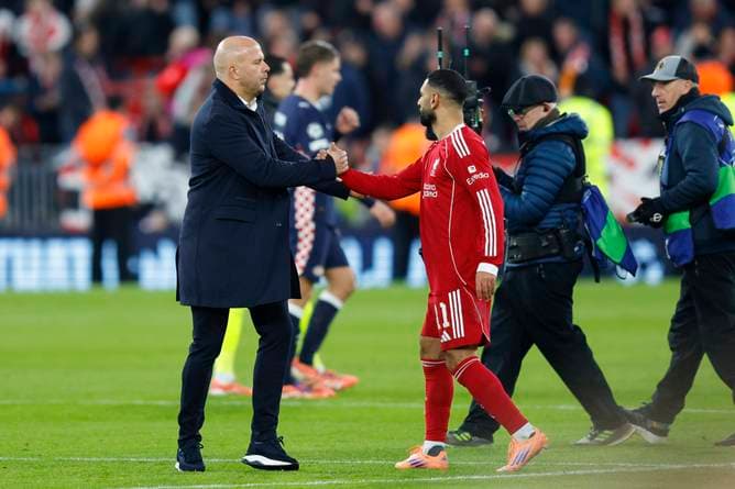 Das sagt Slot zur Causa Salah