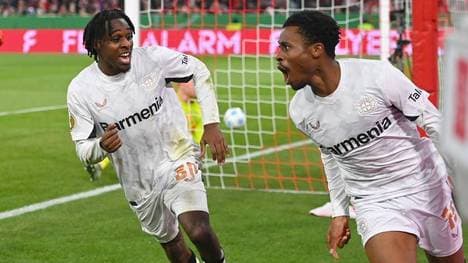 Nathan Tella köpfte Bayer Leverkusen im DFB-Pokal gegen den FC Bayern weiter