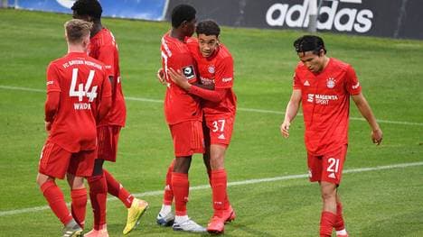 Derrick Köhn (3. vl. l.) spielte bei den Bayern mit Jamal Musiala zusammen