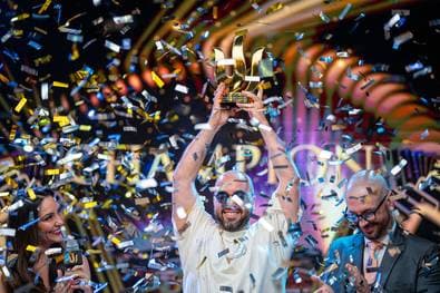 Bryn Kenney grüsst von der Spitze