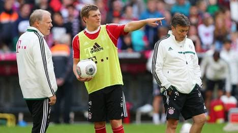 Hermann Gerland (li.) hielt bei Bayern große Stücke auf Toni Kroos 