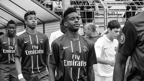 Jordan Diakiese (Bildmitte) lief für PSG in der Youth League auf