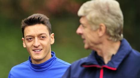 FBL-ENG-EUR-C1-ARSENAL-TRAINING