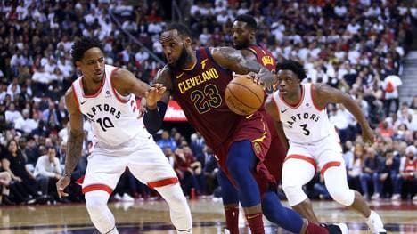 LeBron James zeigt eine historische Leistung