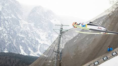 Stefan Kraft flog in Planica allen davon