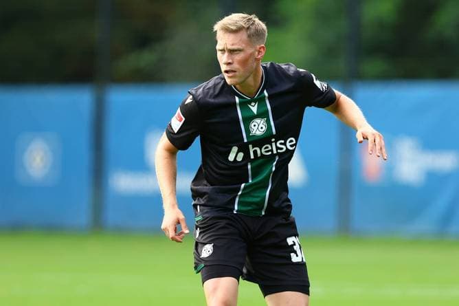 Dynamo Dresden holt Sterner zurück