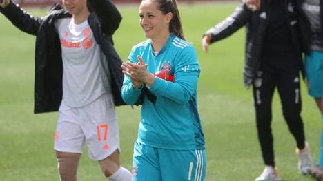 Über München und Lyon zurück zu Freiburg: Laura Benkarth