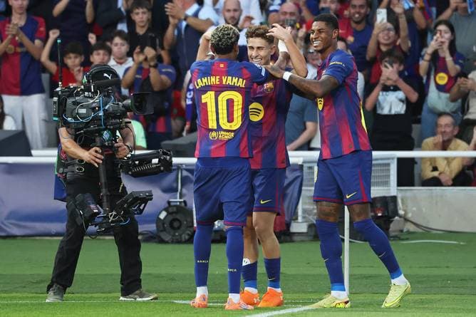 Flick huldigt Barca-Star: "Er ist etwas Besonderes"