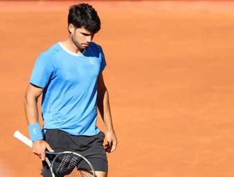 Carlos Alcaraz hat wegen seiner anhaltenden Handgelenksverletzung auch das ATP-Masters in Cincinnati abgesagt, wodurch seine Teilnahme an den US Open immer fraglicher wird.