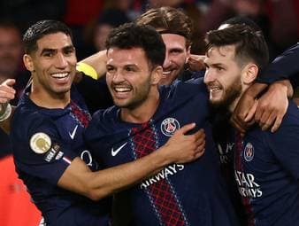 PSG jubelt spät vor Bayern-Kracher