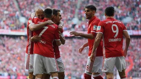 Bayern Muenchen v Borussia Dortmund - Bundesliga