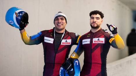Adam Ammour (r.) gewinnt in Lettland