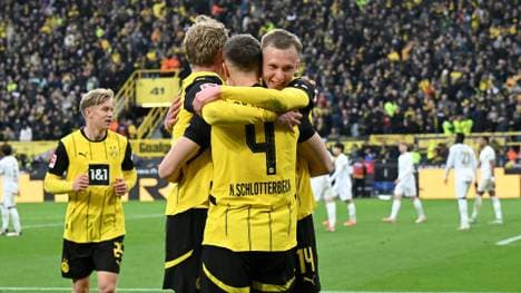 Schlotterbeck (Nr. 4) und Maximilian Beier (r.) 