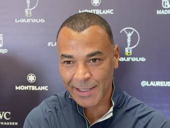 Im Rahmen der Laureus Awards in Madrid lobt die brasilianische Legende Cafu den Spielstil von Bayern München. Zudem verrät der Weltmeister, auf welcher Position er Joshua Kimmich aufstellen würde.