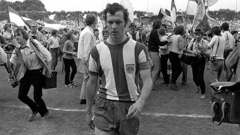 Für Franz Beckenbauer und seine Münchner war es ein rabenschwarzer Tag in Duisburg