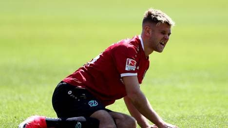 Hannover 96 v Fortuna Duesseldorf - Second Bundesliga