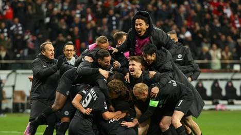 Eintracht Frankfurt trifft auf Barca