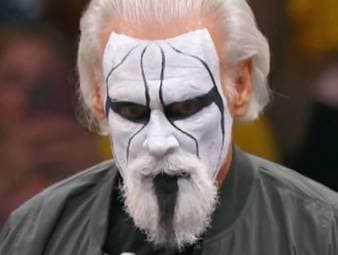 Wrestling-Ikone sorgt für umjubelte Überraschung