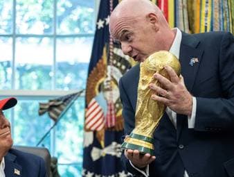 „Clownesk“: Scharfe Kritik an Infantino