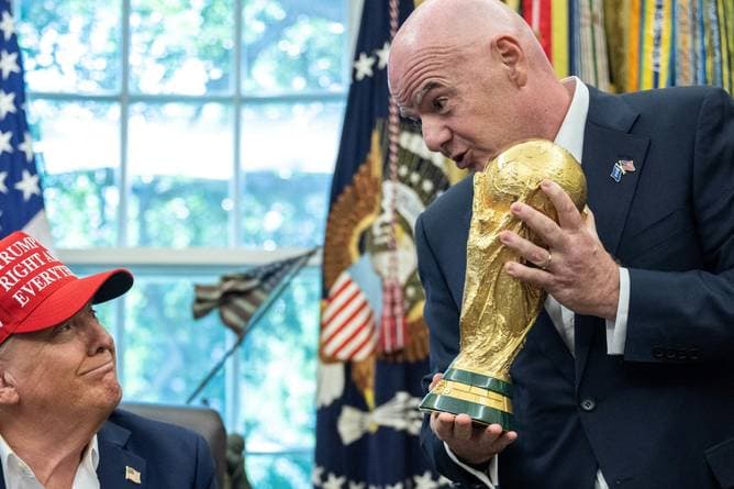 „Clownesk“: Scharfe Kritik an Infantino