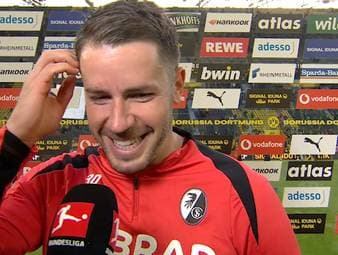 Christian Günter verliert mit dem SC Freiburg erneut in Dortmund. Der Rekordspieler der Breisgauer nimmt die 0:4-Niederlage in gewisser Hinsicht mit Humor auf seine eigene Art und Weise.