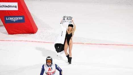 Eine Flitzerin sorgte beim Nachtslalom in Schladming für Aufsehen