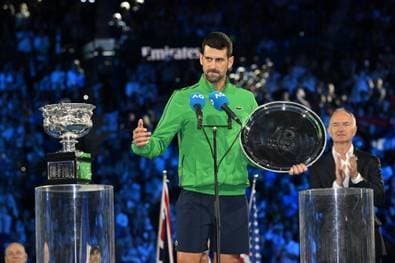 Plötzlich wendet sich Djokovic an einen Stargast