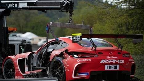 Die beiden Mercedes-AMG von GetSpeed und Black Falcon sind erledigt