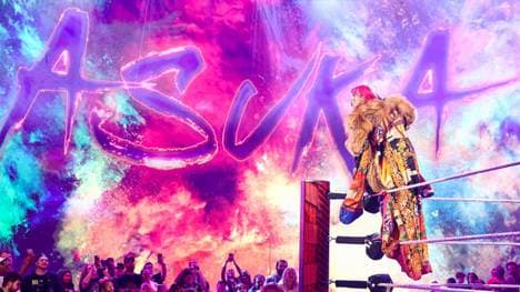 Asuka feierte bei WWE Monday Night RAW ihr Comeback
