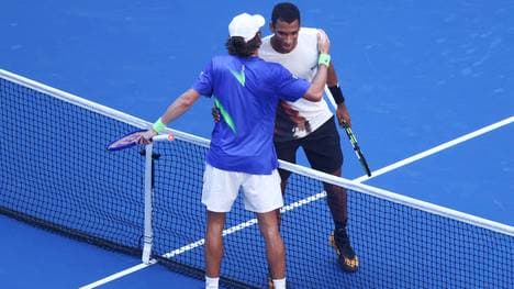Felix Auger-Aliassime (r.) besiegte Alex de Minaur
