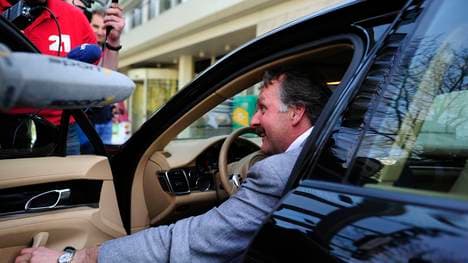 SPORT1-Experte Peter Neururer musste sein Auto umparken