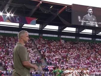 Ergreifende Schweigeminute bei Deutschland-Spiel