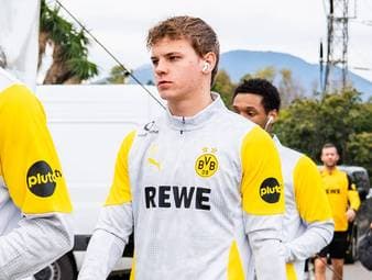 Cole Campbell wechselt für eine Ablösesumme von rund 6 Millionen Euro von Borussia Dortmund zur SV Elversberg - ein Rekord für den Bundesliga-Aufsteiger.