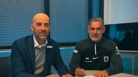 Trainer Maurizio Jacobacci (r.) bei der Unterschrift