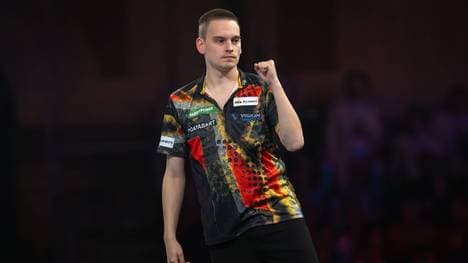 Ricardo Pietreczko steht im Achtelfinale der Darts-WM