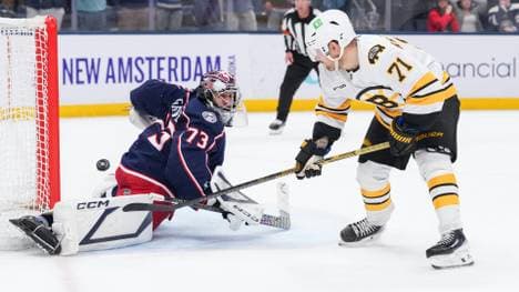 Viktor Arvidsson beim entscheidenden Treffer im Shootout