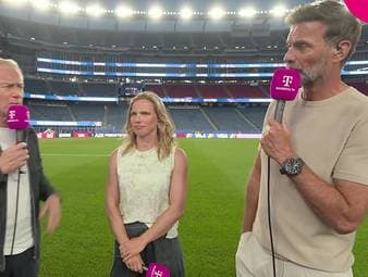 Nach dem deutschen WM-Aus stellt MagentaTV-Moderator Johannes B. Kerner seinem Experten Jürgen Klopp die Frage, die jetzt ganz Fußball-Deutschland beschäftigt. Wie denkt der Trainer über eine mögliche Zukunft als Bundestrainer? Gleichzeitig hat Klopp eine ganz bittere Erkenntnis.