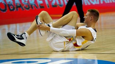 Robin Benzing musste gegen Island verletzt vom Parkett