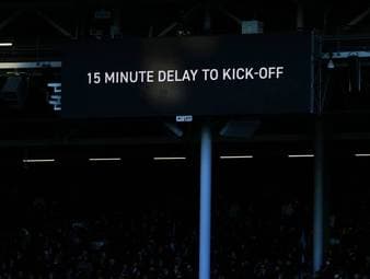 Notfall verzögert Liverpool-Anpfiff