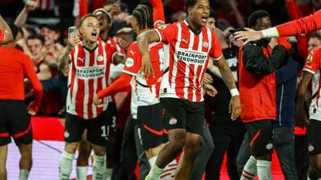 Unverhofft: Riesiger Jubel in Eindhoven