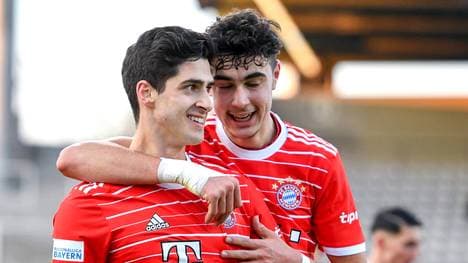 Grant-Leon Ranos (l.) hat den FC Bayern im Sommer 2023 verlassen