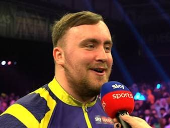 Mit seinem Sieg über Danny Noppert im Halbfinale des Grand Slam of Darts sichert sich Luke Littler erstmals Platz eins der PDC Order of Merit.